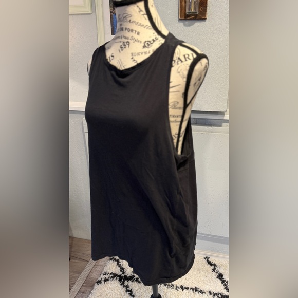 Lululemon Black Scoop Neck Tank Top Relaxed Fit Size 12 14 - Picture 4 of 8